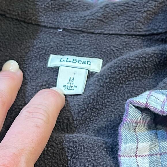 LL Bean Women's Sherpa-Lined Shacket Plaid Size Medium Petite Fleece Warm Comfy - Picture 7 of 8